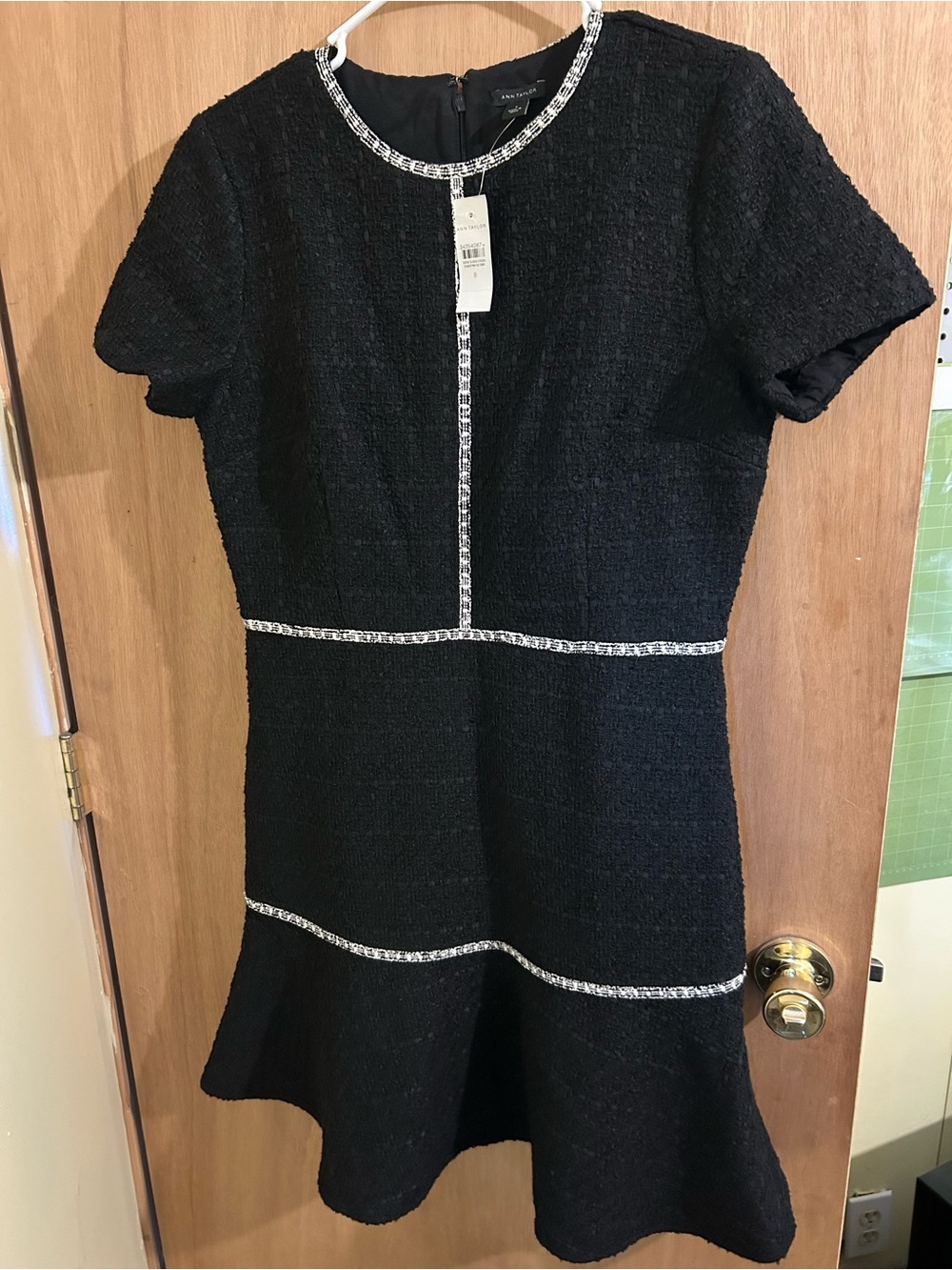 NWT Ann Taylor Black Tweed A-Line Knee Dress White Trim Short Sleeve Size 8